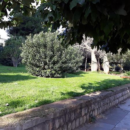 Kosie - Il Comfort Di Stile Con 2 Bagni Hotel Palermo Luaran gambar
