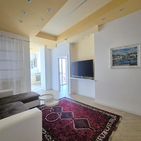 Kosie - Il Comfort Di Stile Con 2 Bagni Hotel Palermo Luaran gambar