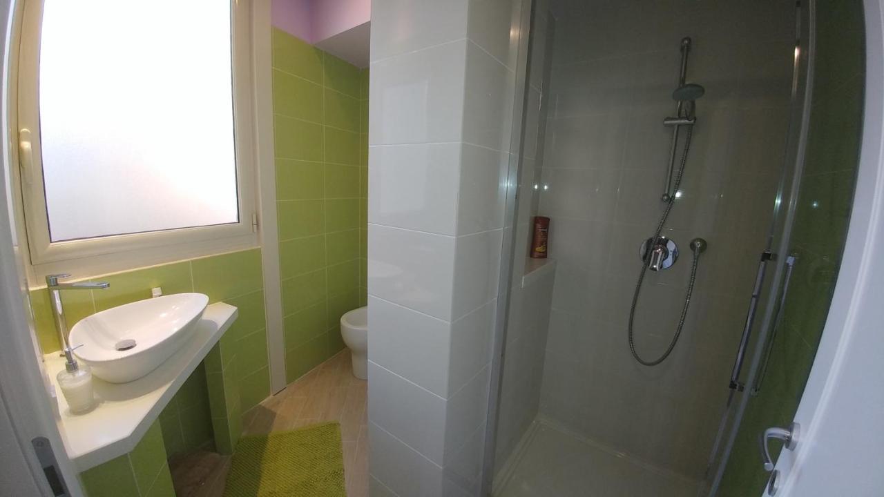 Kosie - Il Comfort Di Stile Con 2 Bagni Hotel Palermo Luaran gambar