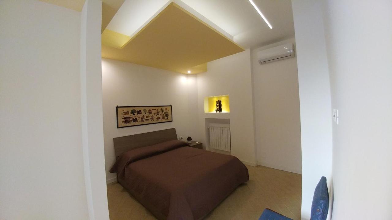 Kosie - Il Comfort Di Stile Con 2 Bagni Hotel Palermo Luaran gambar