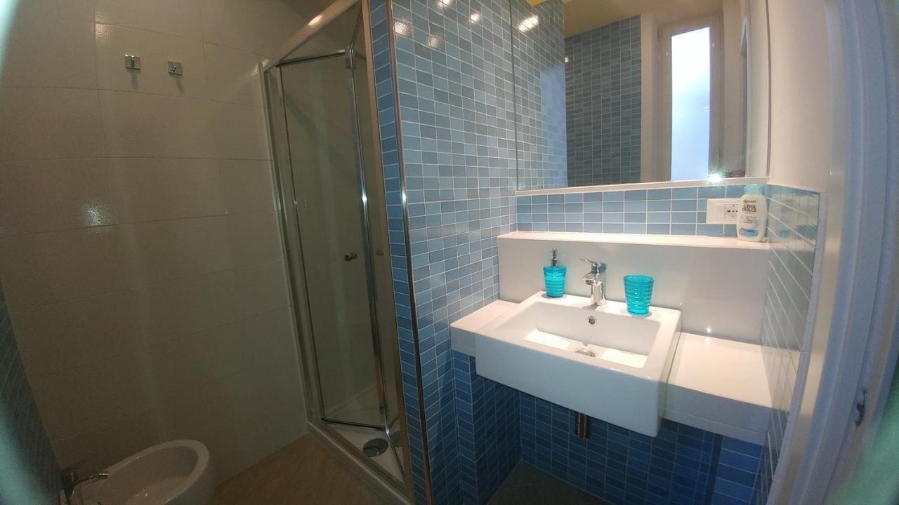 Kosie - Il Comfort Di Stile Con 2 Bagni Hotel Palermo Luaran gambar