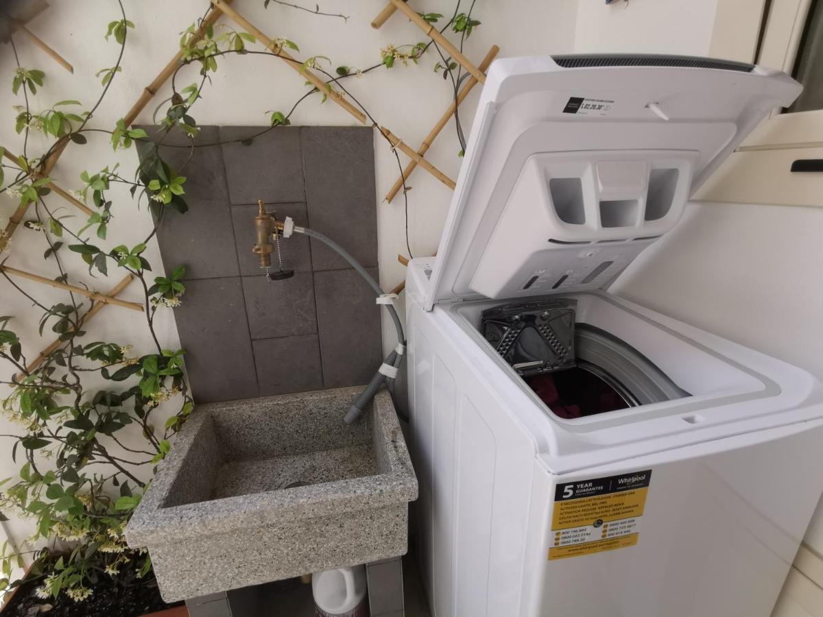 Kosie - Il Comfort Di Stile Con 2 Bagni Hotel Palermo Luaran gambar